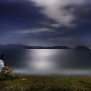 NIGHT POEM
